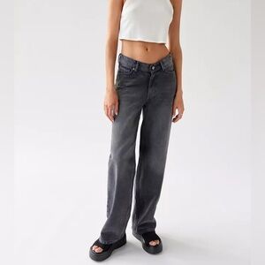 Urban Outfitters BDG Dipped V-Front Wide Leg Denim Jeans